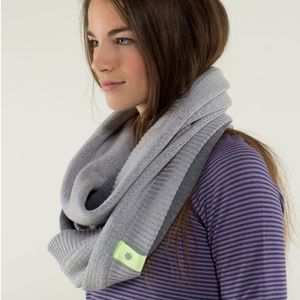 Lululemon Knit Happens Scarf